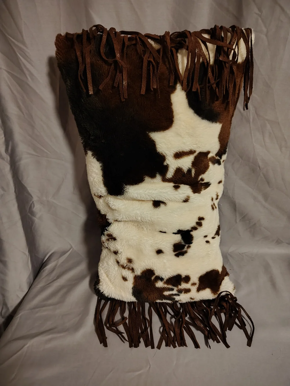 Plush Cowhide-Faux Fur Pattern Throw Blanket - White & Brown
